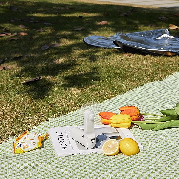 Mini wentylator Jisulife Handheld Fan Life8 przenośny wiatraczek USB z