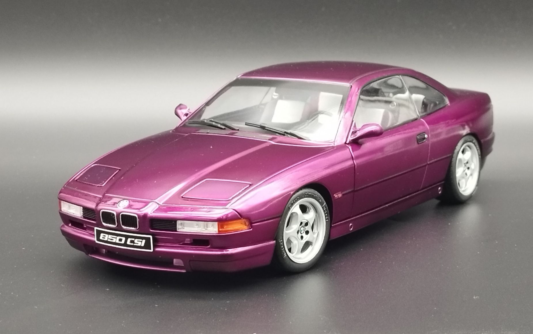1:18 Solido BMW 850 (E31) CSi 1991 Daytona Violet