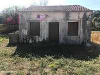 Vende-se Casa de habitação para reconstrução CH1951/17