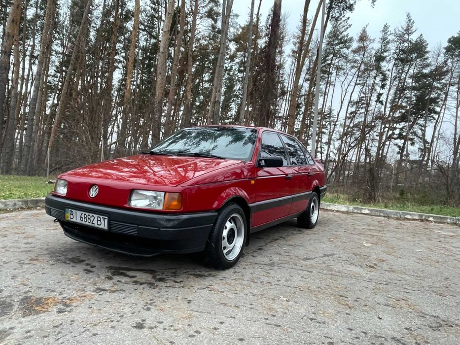 Volkswagen Passat B3 (1993) - 2.0 Инжектор, АКПП, Кондиционер