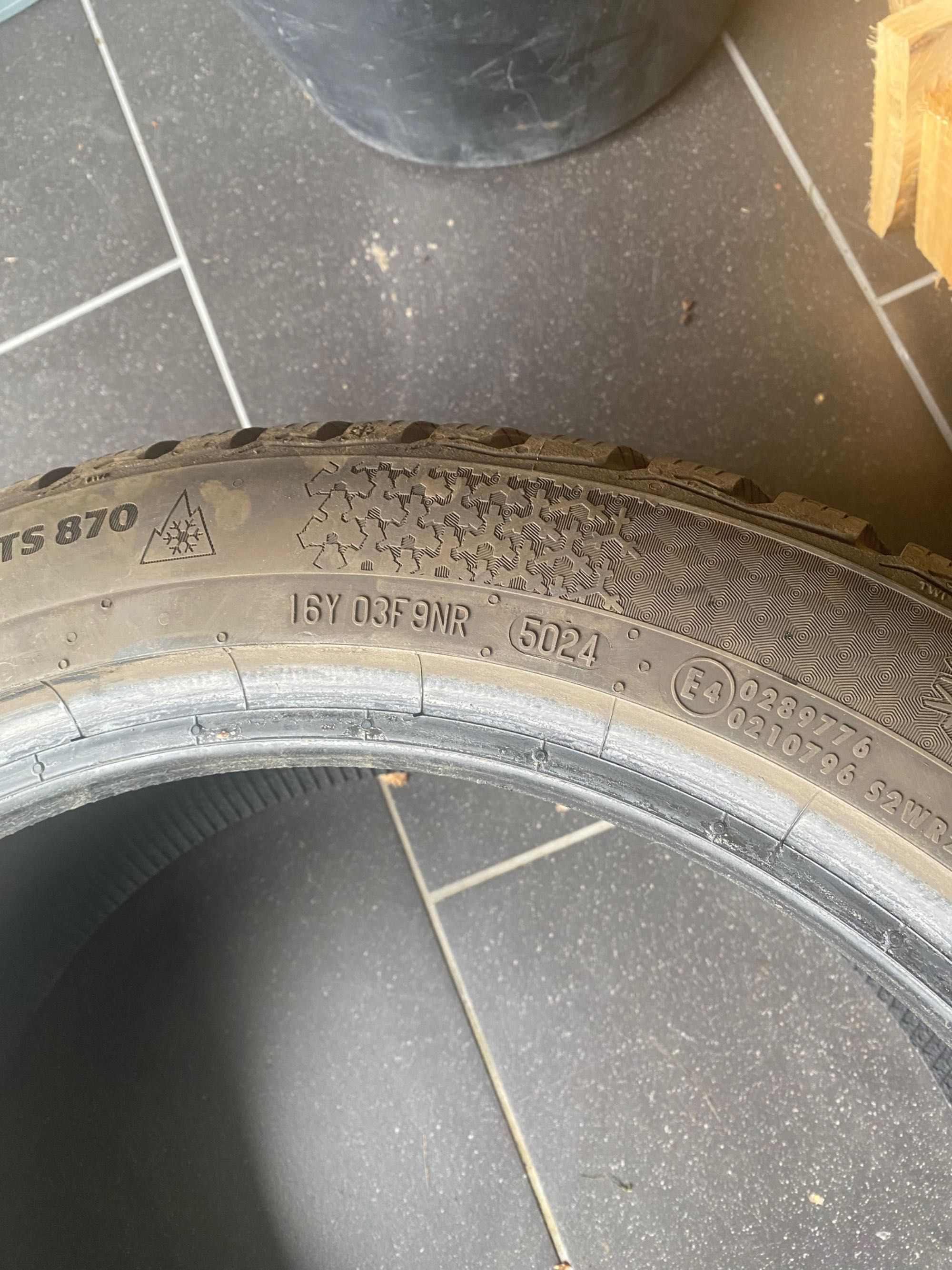 2x Opony zimowe Continental WinterContact TS870 225/45R17 12.2024 bdb