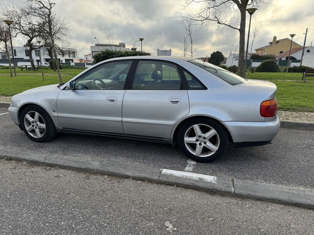 Audi A4 1,8 T Gas e Gasolina teto de abrir