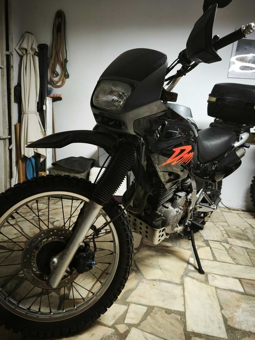 Honda NX 650 Dominator