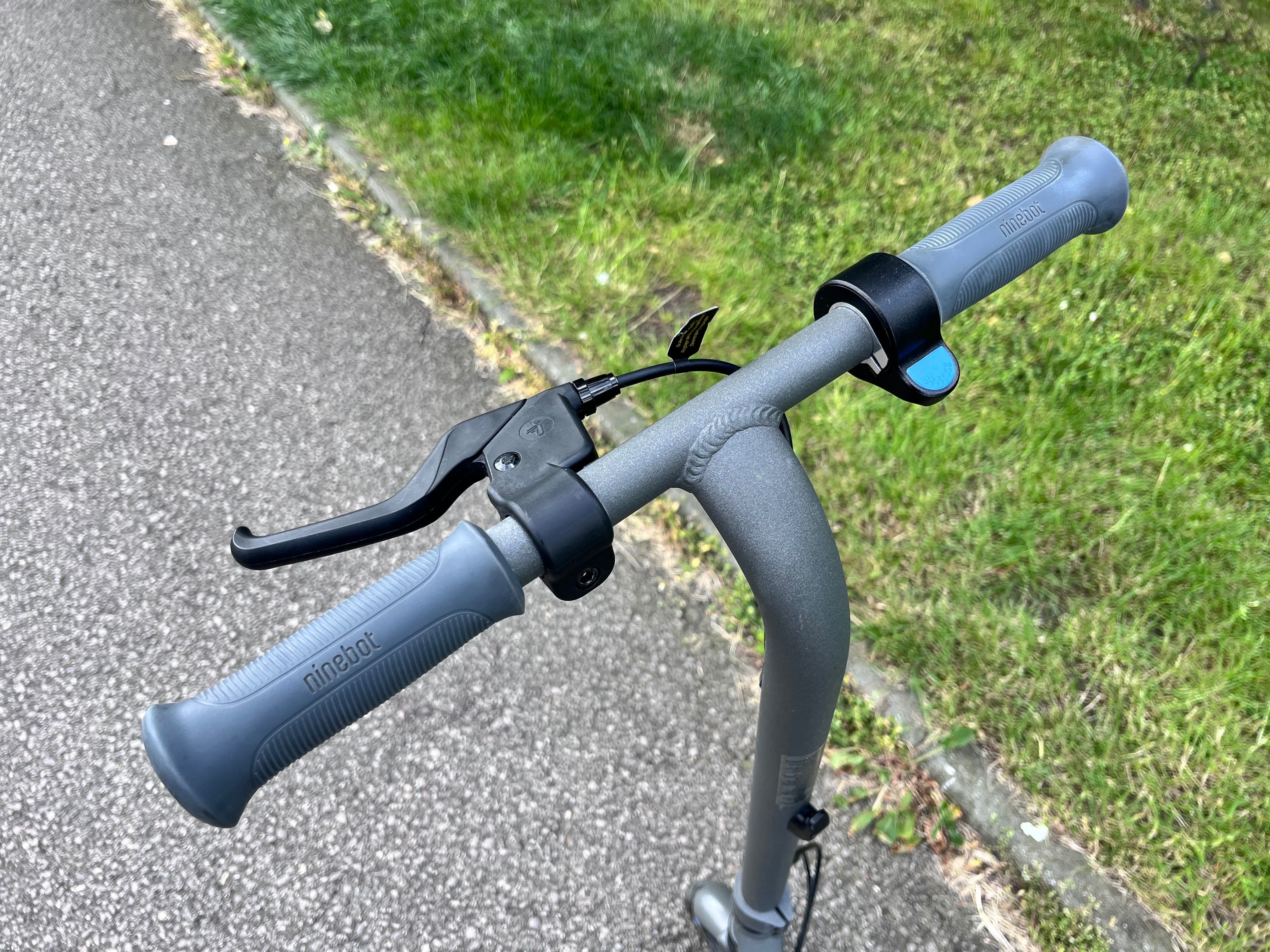 Hulajnoga elektryczna Segway Ninebot Zing E10