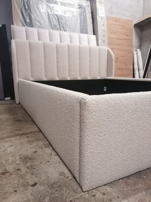 Łóżko tapicerowane na wymiar od producenta tedi boucle baranek