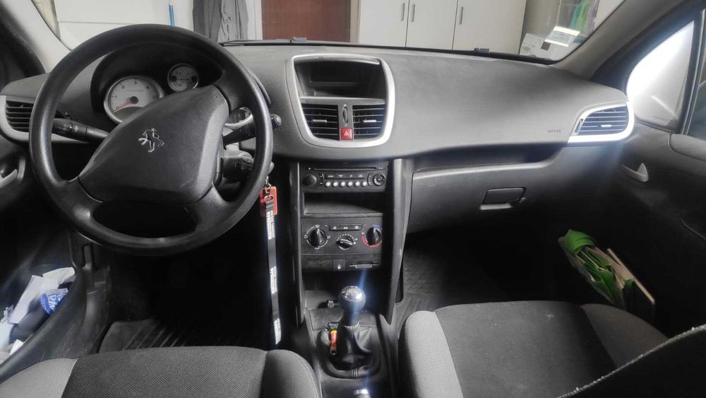 PEUGEOT 207 1.4HDi 68CV