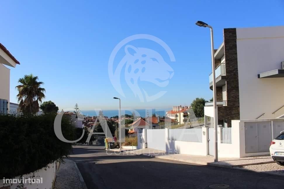 Excelente Estúdio com Kichenette / Mobilado , Cascais- Parede