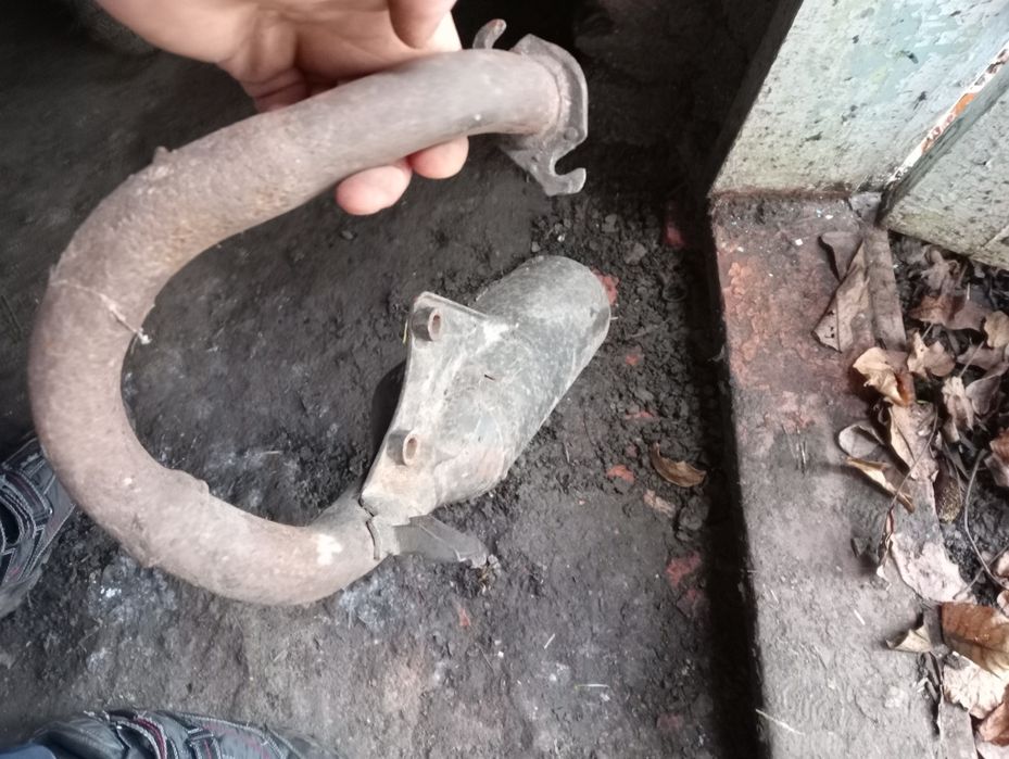 Вихлопна труба honda dio 27 орігінал