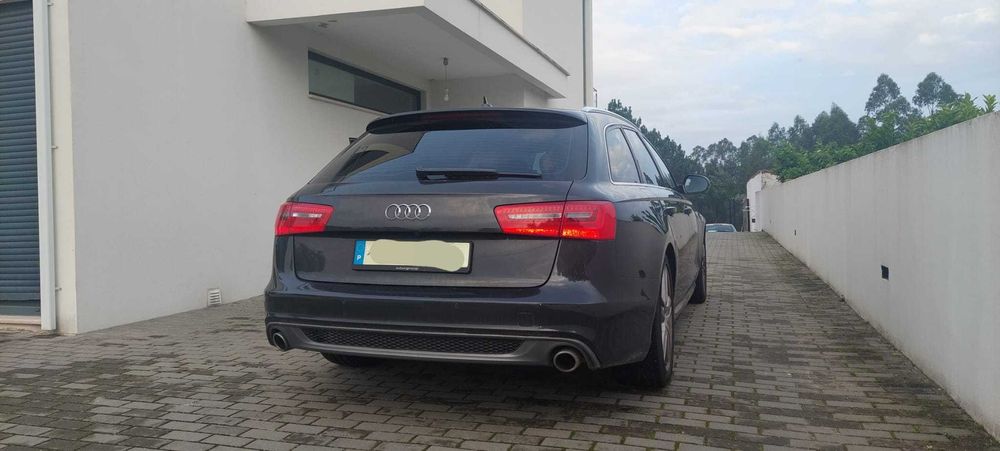 AUDI A6 AVANT 3.0 TDI Versão S Line