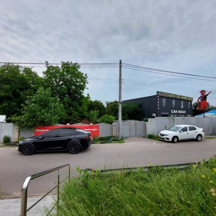 Продам фасадный земельный участок 16 соток. Авторынок Жуляны.