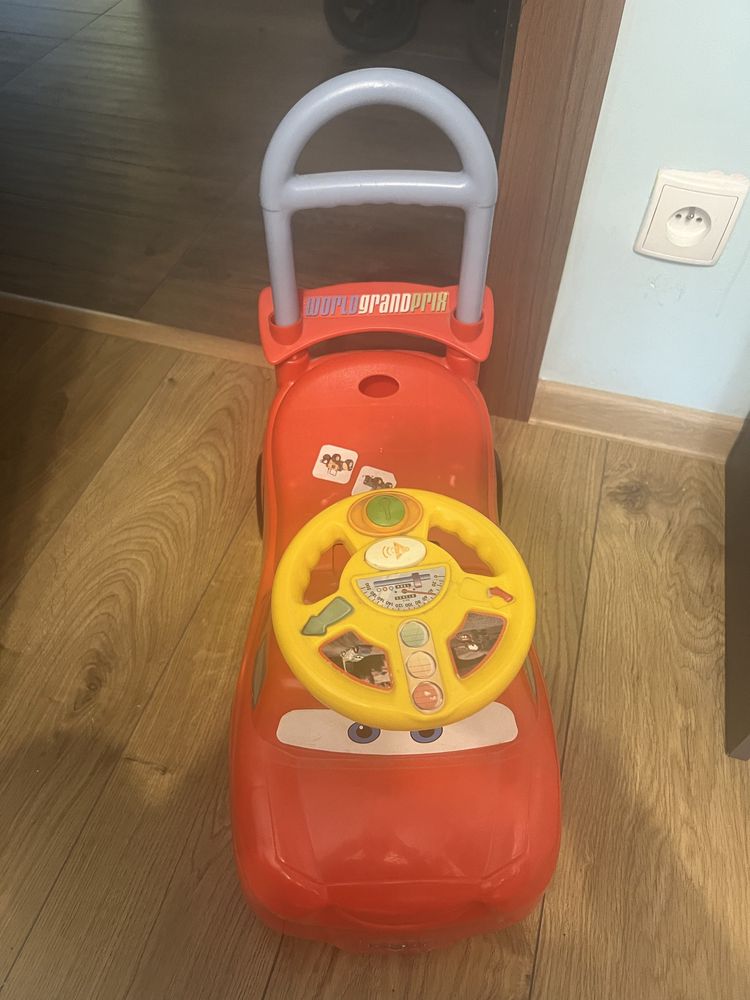 Jezdzik auto cars zygzak mcquee. Smyk smuky
