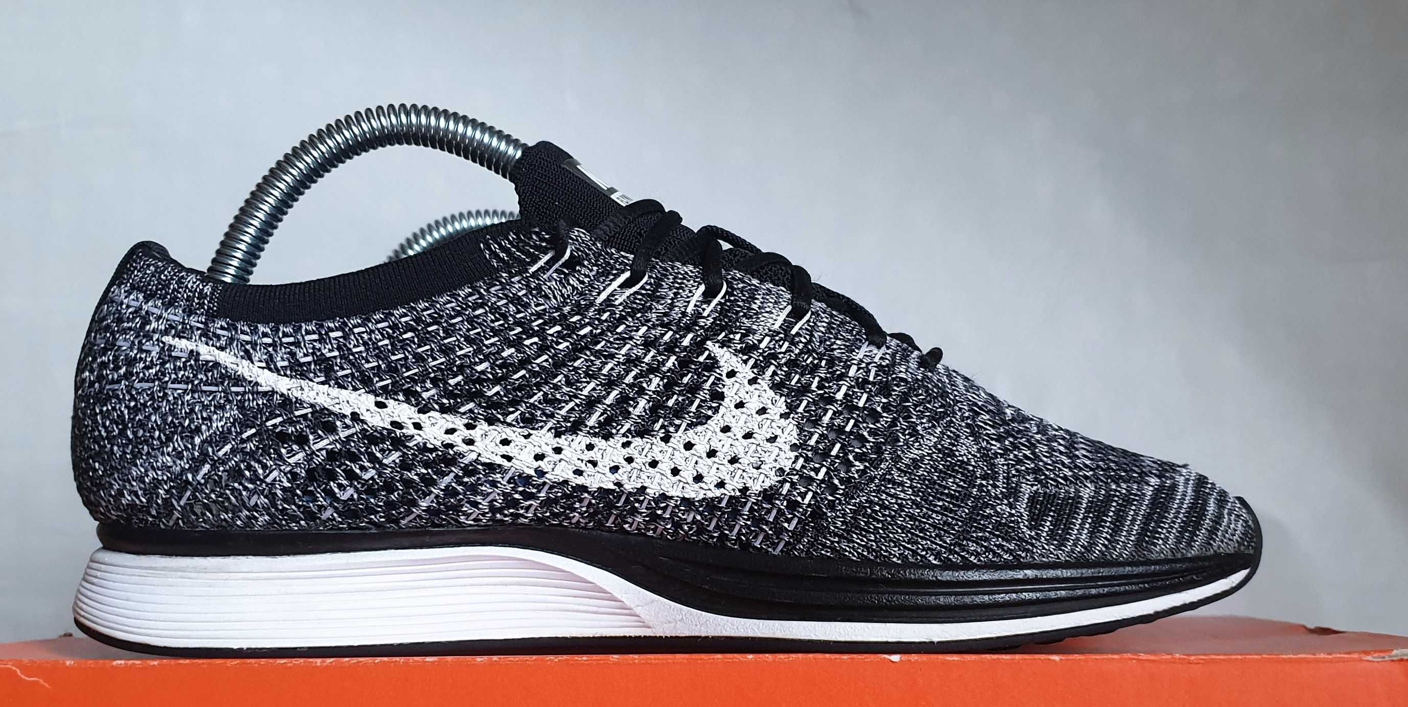 Nike Flyknit Racer Oreo 2.0 2016 8US/41EUR