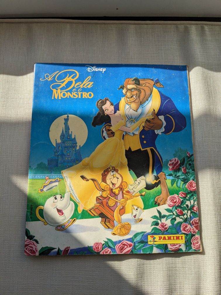 Caderneta Disney - Bela e o monstro
