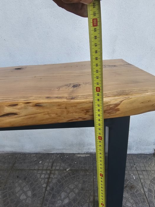 Vendo mesa para Hall de entrada em cedro