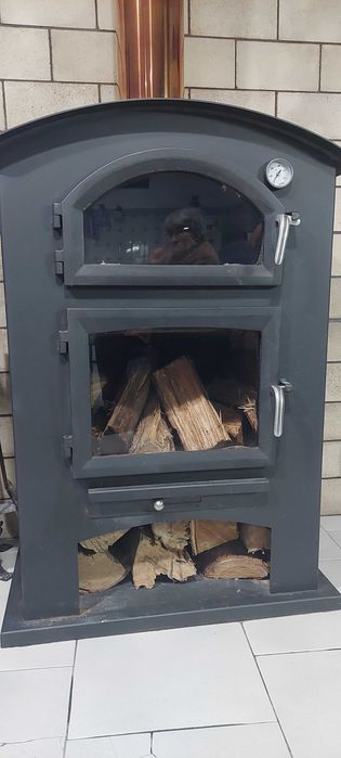 Salamandra a Lenha Com Forno