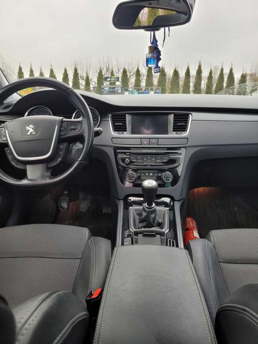 Samochód Peugeot 508