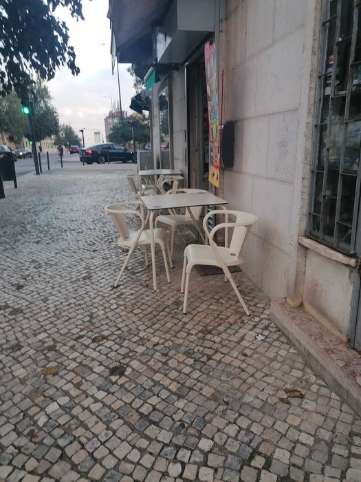 Vende-se loja e negócio que também é uma profissão