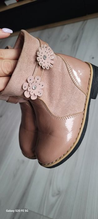 Buty jesienne r.25