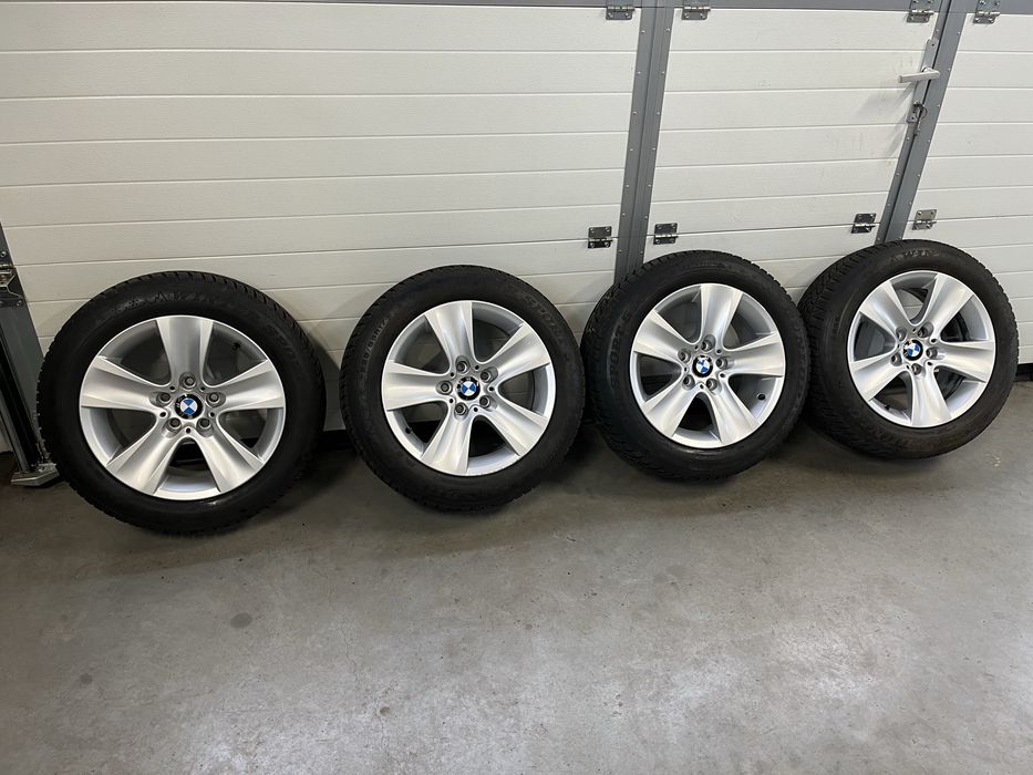 Felgi aluminiowe z oponami zimowymi 17 cali BMW 5