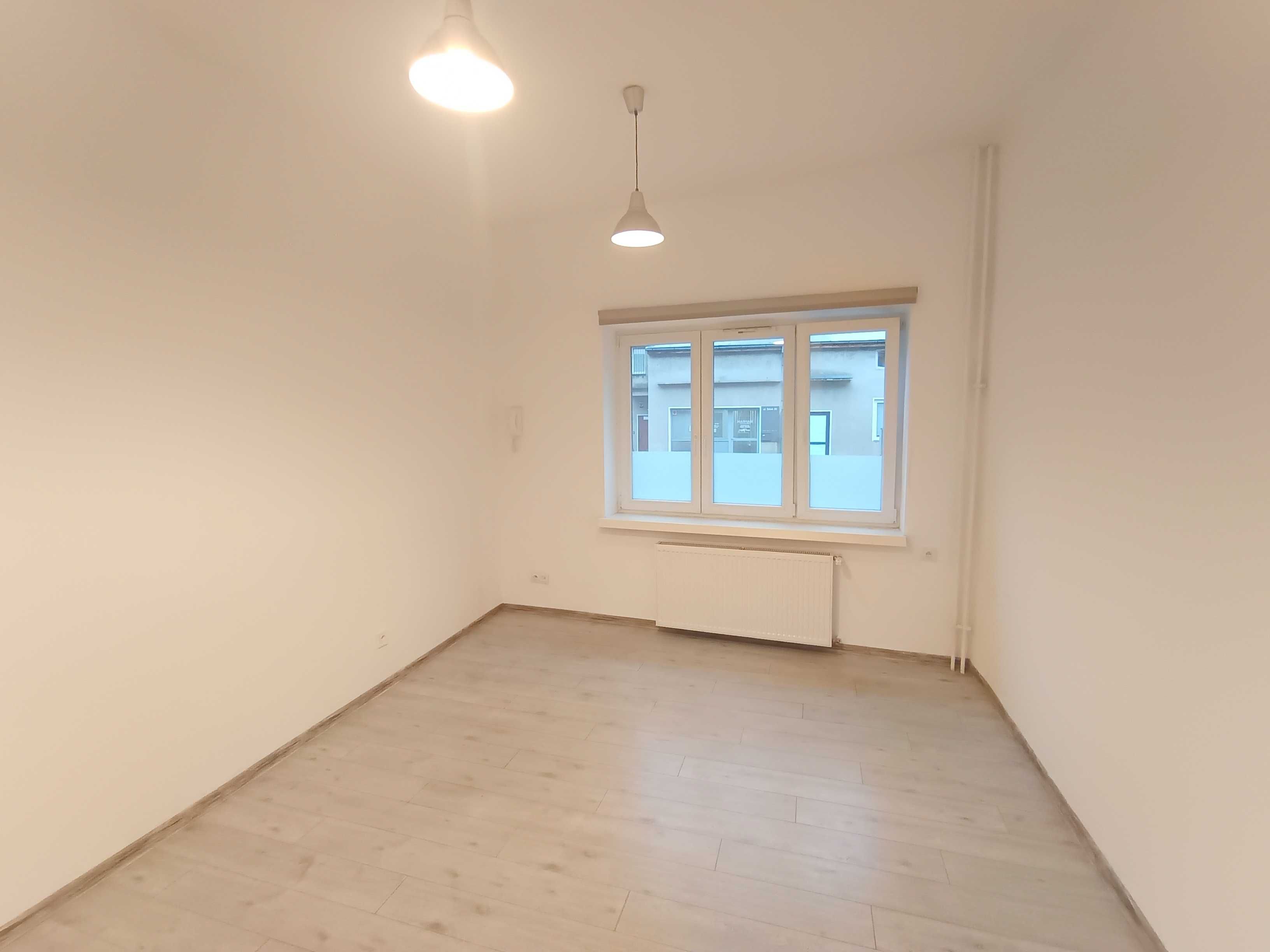Lokal 16m2 + Parking ul. Długa/ul.Szlak Stare Miasto Nowy Kleparz