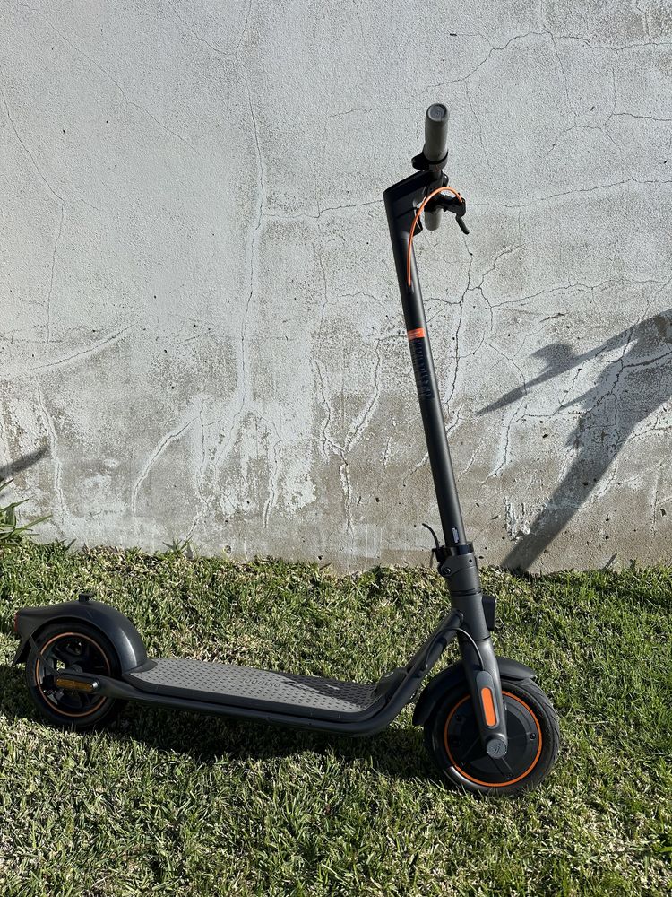 Segway Ninebot Kickscooter F40E