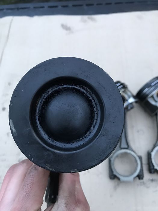 Поршня шатуни Volkswagen Crafter 2.0tdi Transporter T5 Крафтер