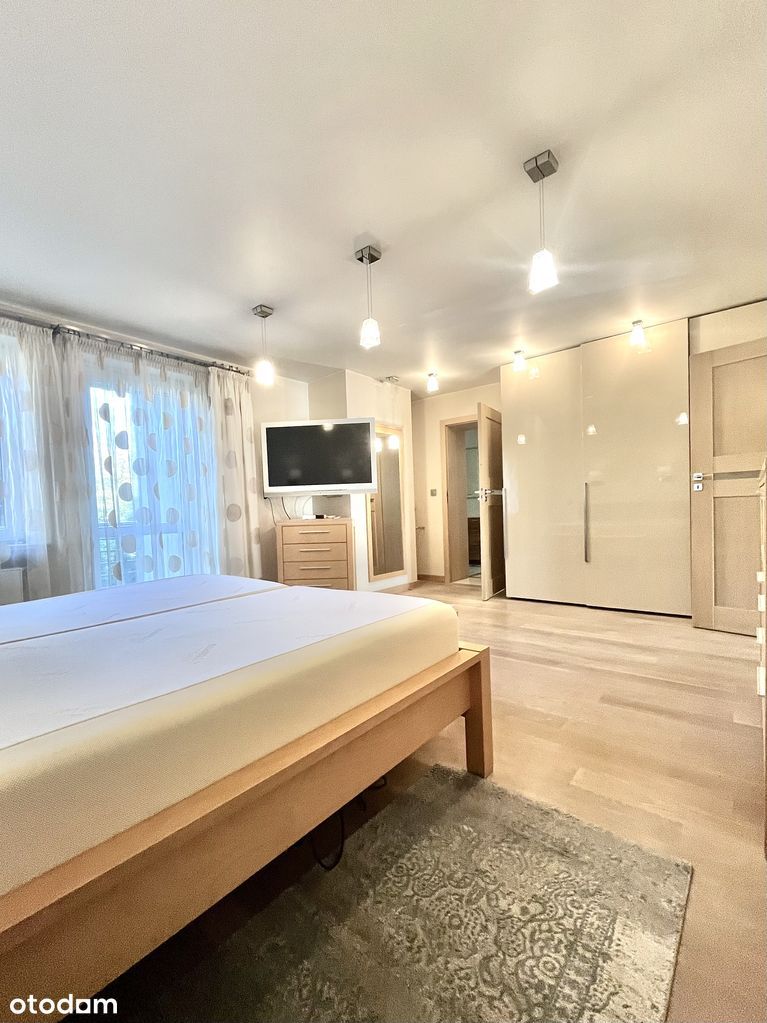 Wyjątkowo elegancki i przestronny dom z garażem