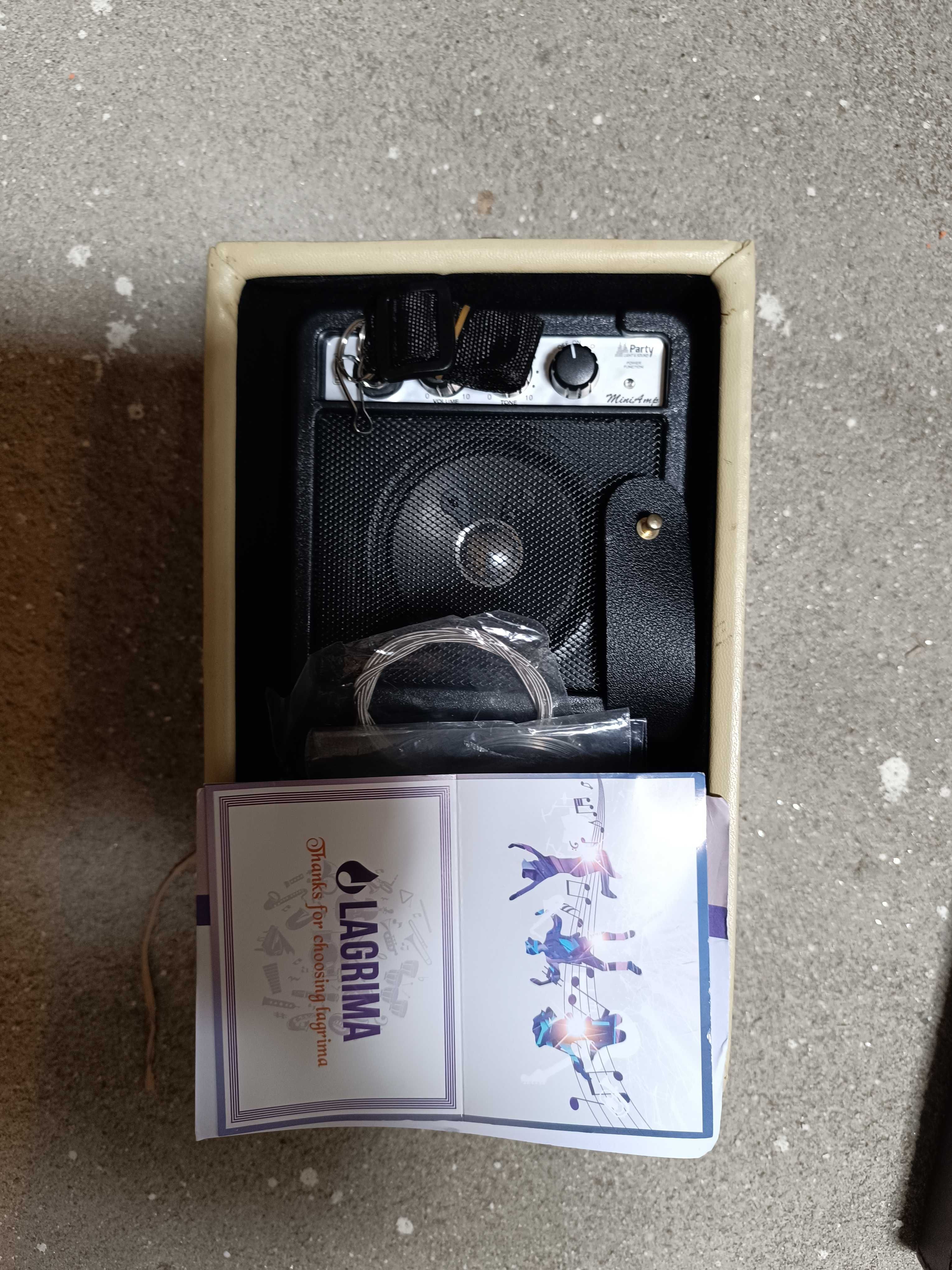 Viola electrical com amplificador.nova.