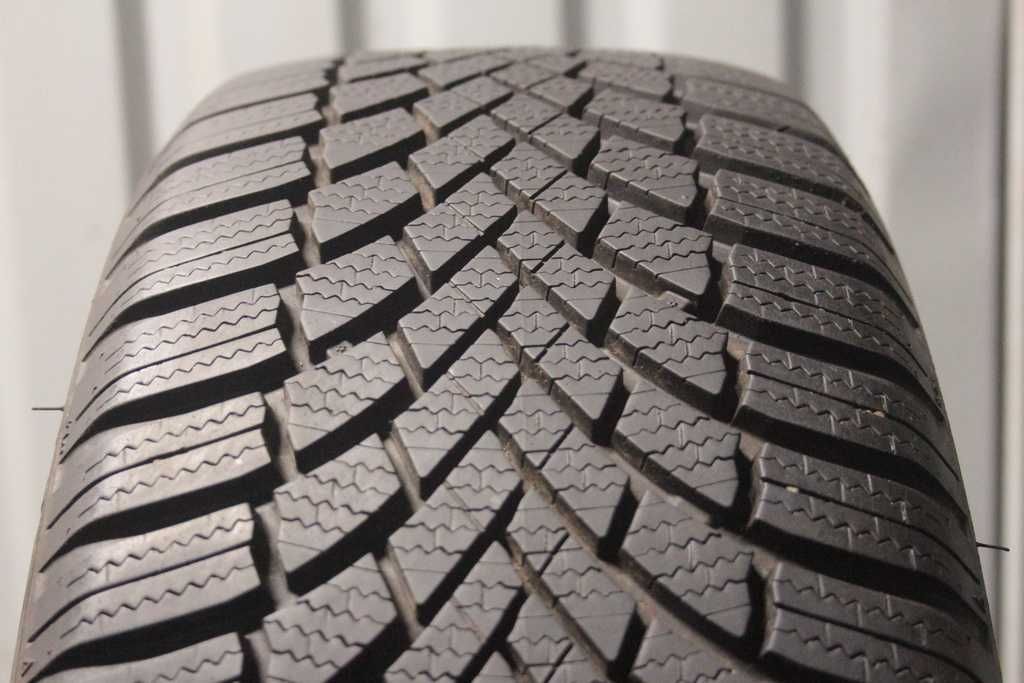 205/55/17 Bridgestone Blizzak LM005 205/55 R17 95V 7,9mm 2020r