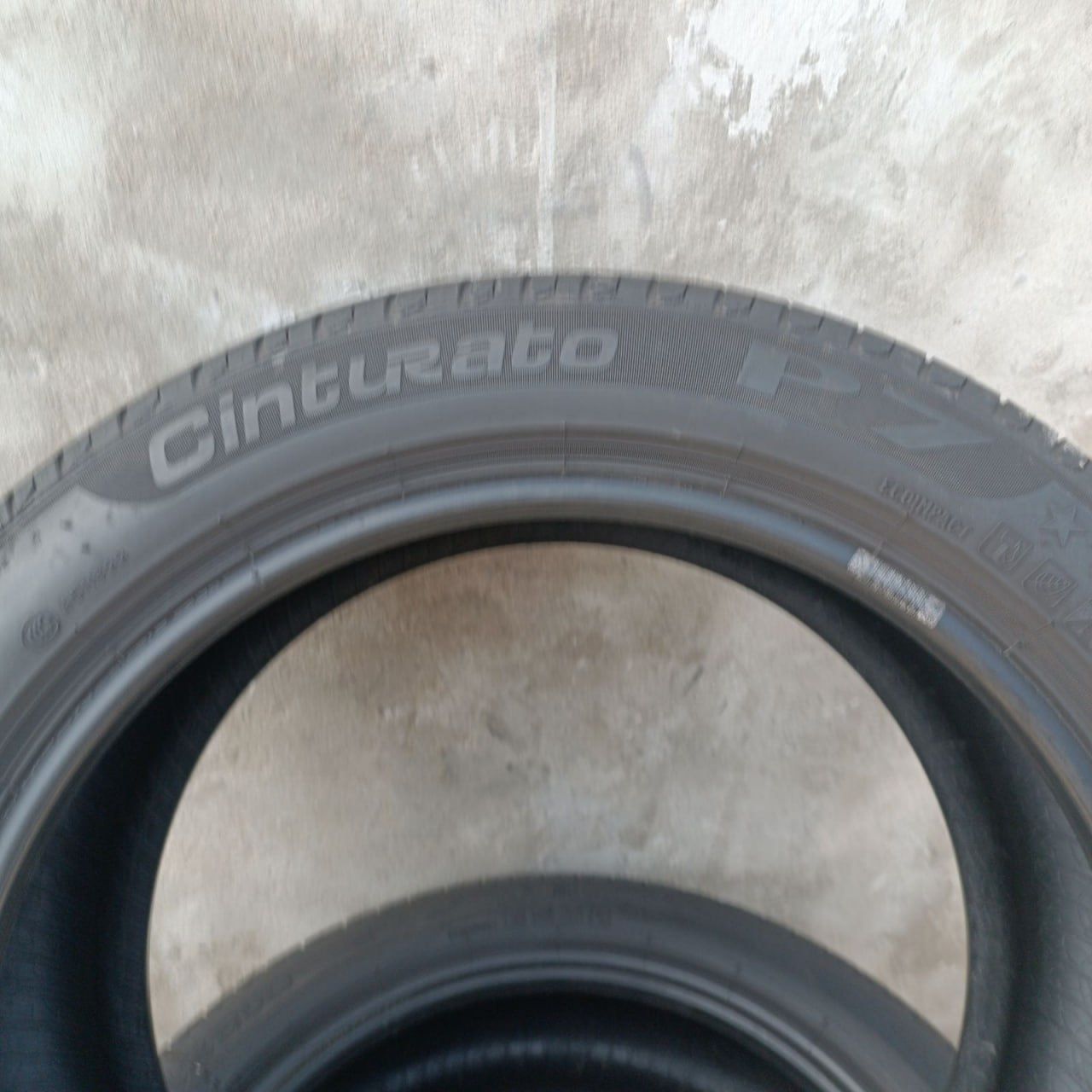 Літні шини Pirelli Cinturato 245/45R18