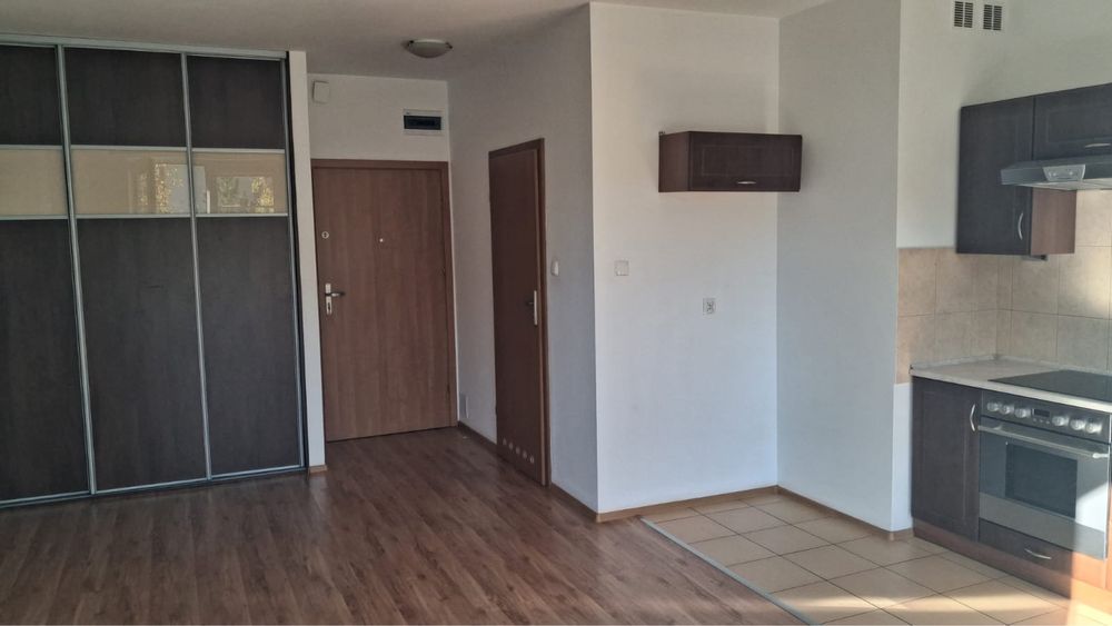 2 pokoje, balkon, parking, pownica od zaraz