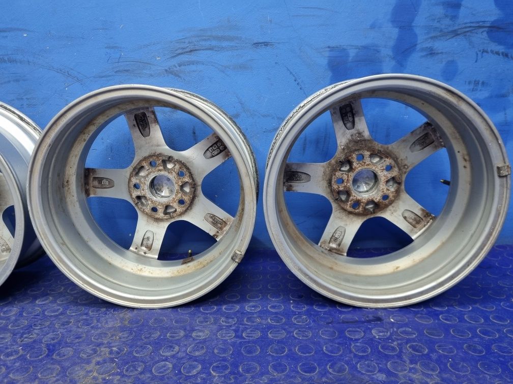 KOMPLET Felg aluminiowych VIA 16" 6.5J ET 45 5x112 75.06 felgi
