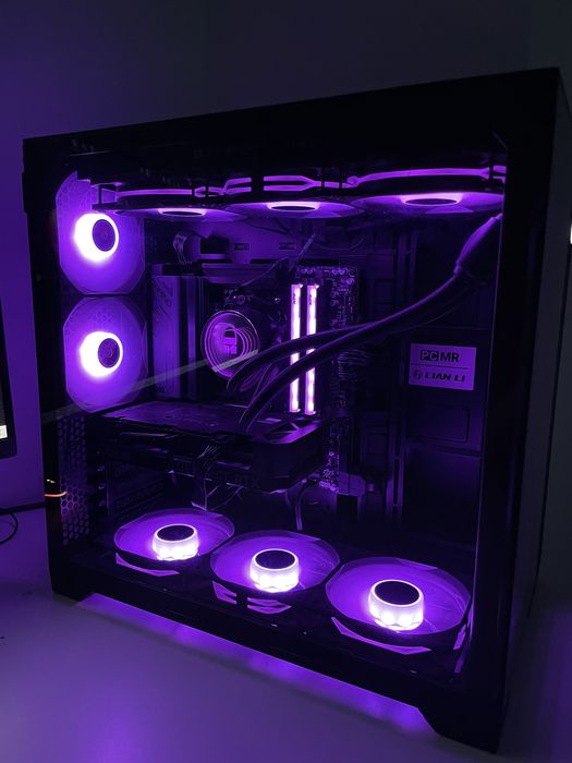 Komputer Rtx 4060 ryzen 5 7500f Ram 32GB DDR5 1TB Lian li o11 visison