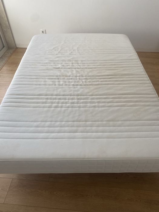 Estrado cama + colchao