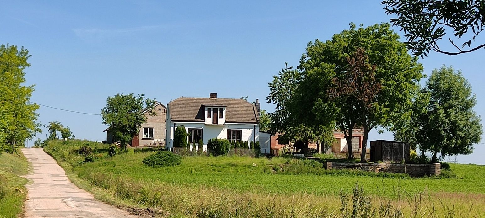 Dom 75m2+ piwnica strych działka 1300m2