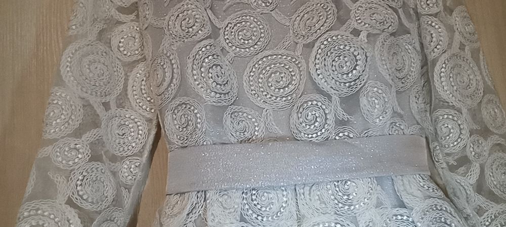 Плаття  на випускний, весілля.