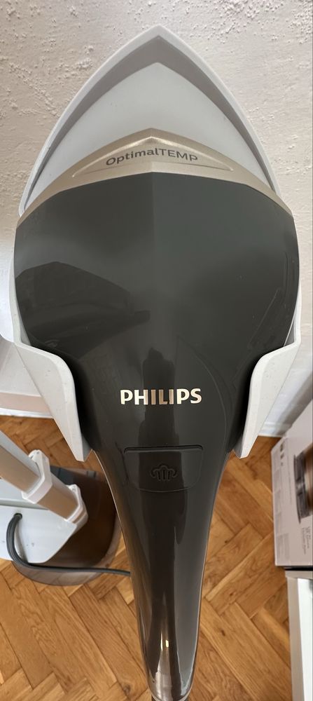 PHILIPS All-in-One 8000 system do prasowania