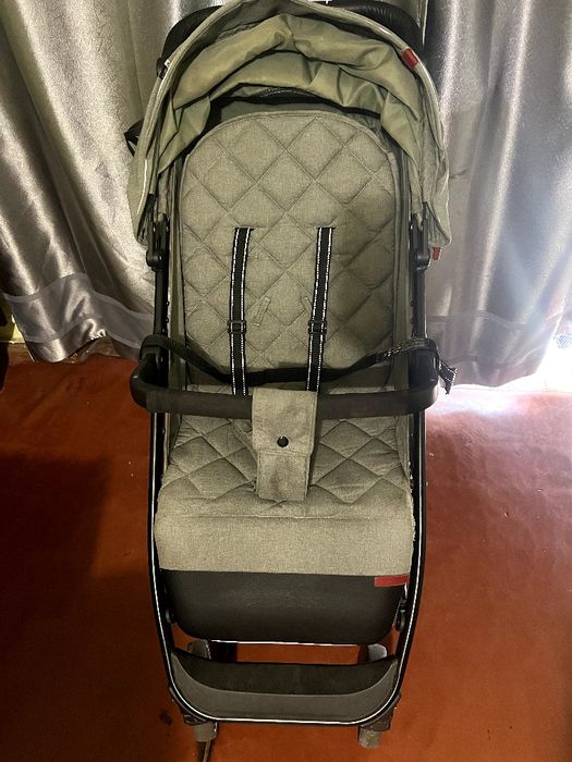 Прогулянкова коляска Карело Браво