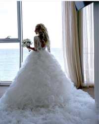 Свадебное платье в перьях, свадебное платье с перьями, платье в перьях
