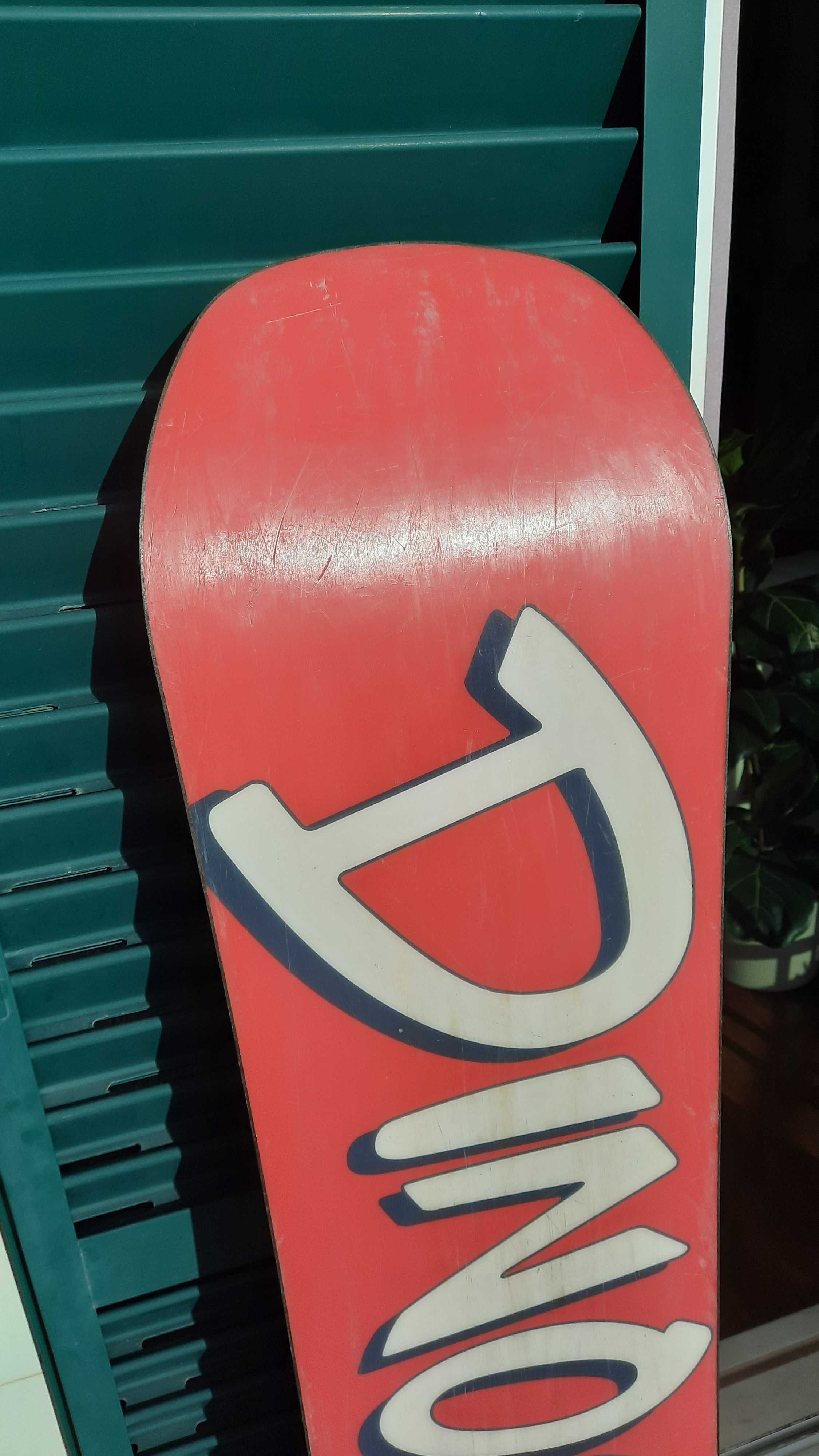 Prancha de Snowboard 151 com fixações Union (M/L bota de neve 40 a 44)