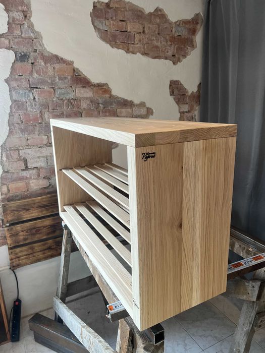 Szafka na buty z siedziskiem