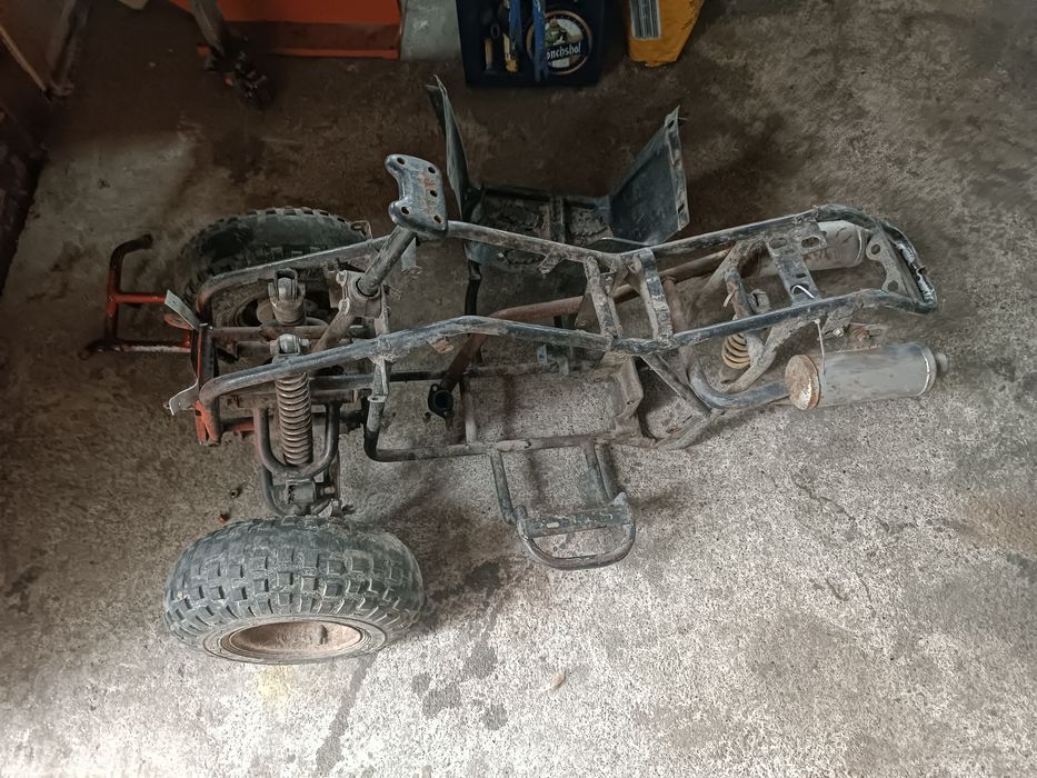 Dwa quady w częściach  110