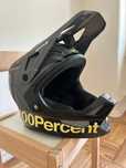 capacete 100percent 100% STATUS Youth (tamanho YM)