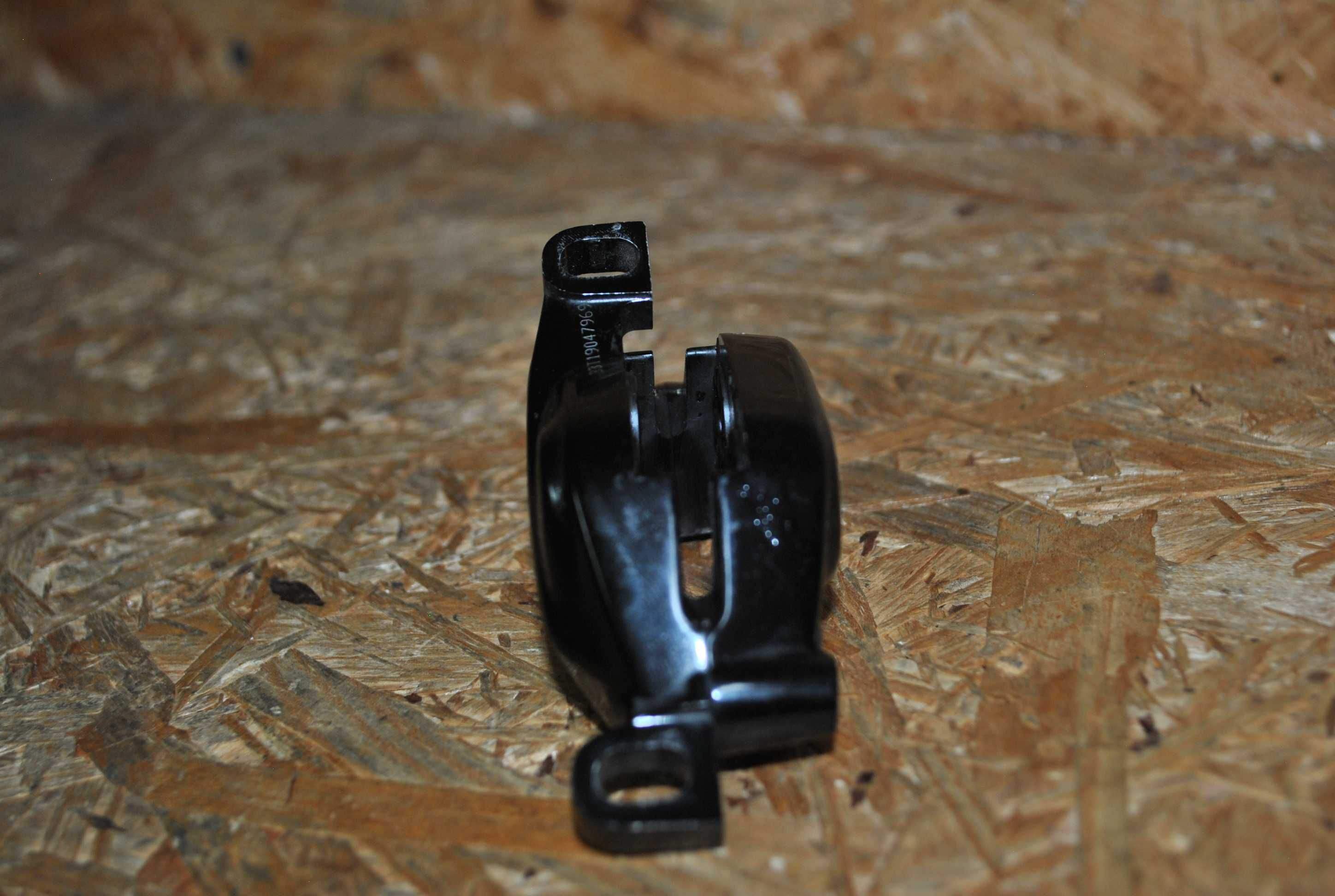 Zacisk hamulcowy SRAM Code RSC Hydrauliczny post mount 4 tłoki