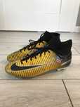 Buty korki Nike  Mercurial ze skarpetą rozm. 40