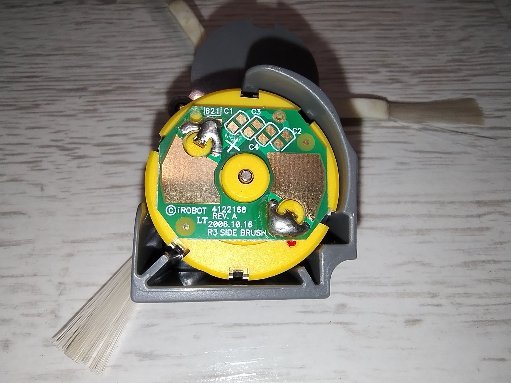 Moduł szczotki bocznej z Nową szczotką Irobot Roomba i7,i5.i3,e5,j5