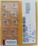 Токарные пластины MITSUBISHI DCMT11T304 US735 ромб TIN покрытие, 10 шт
