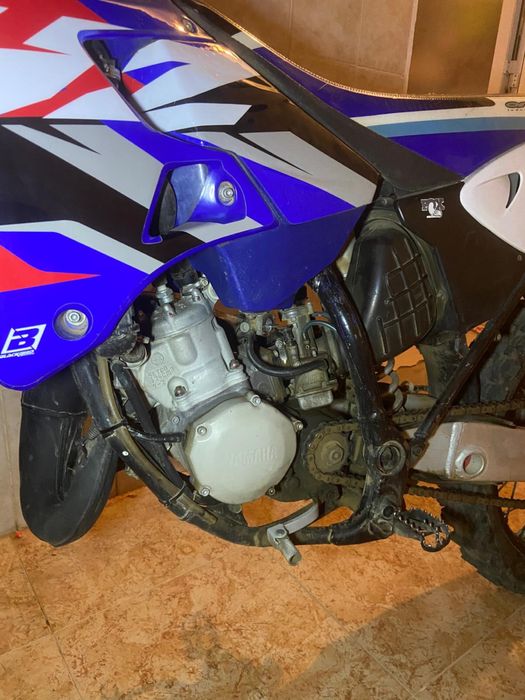 (YZ125 de 2001).
