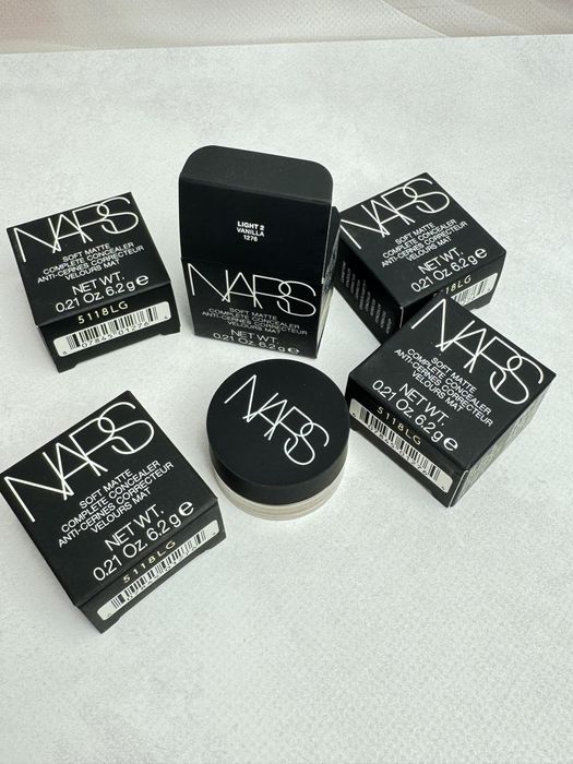 Консилер Nars у шайбі шайба Vanilla