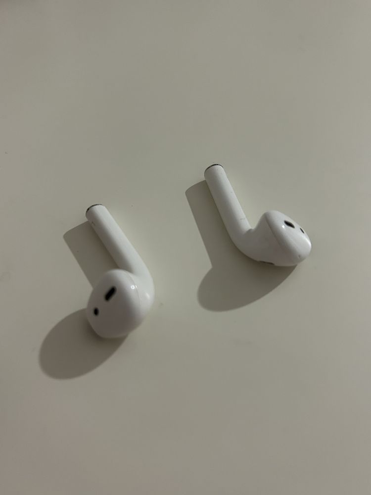 Apple AirPods 1 uszkodzone